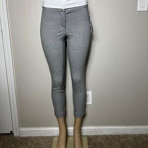 Stylish Women's Gray Skinny Jeans